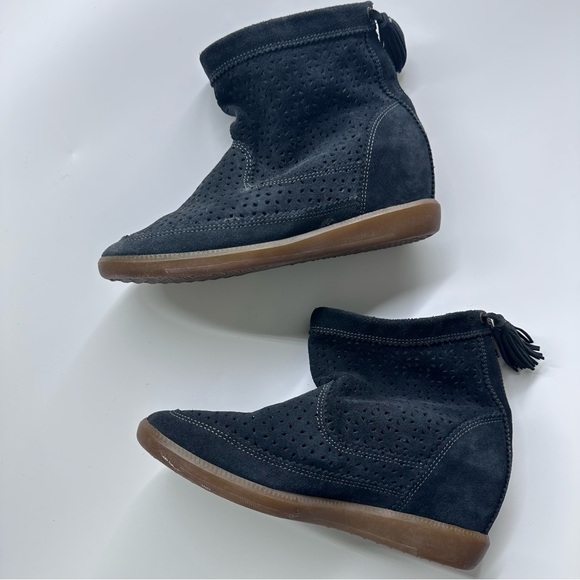 Isabel Marant Basley Concealed Wedge Laser Cut Suede Booties sz 38 EUC - Picture 1 of 7